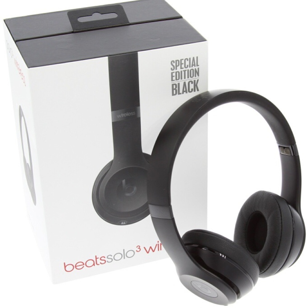BRAND NEW IN BOX Beats Solo 3 Wireless